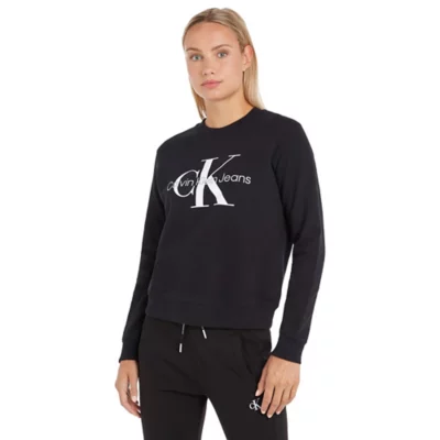 De trois quarts avant