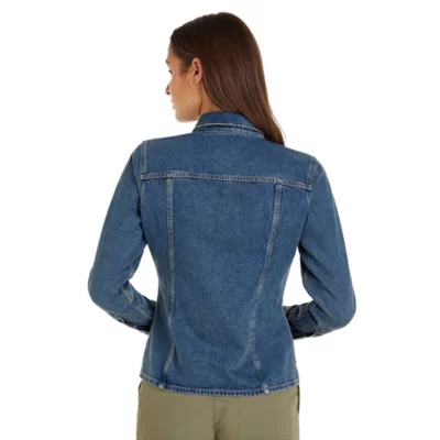 De trois quarts arrière