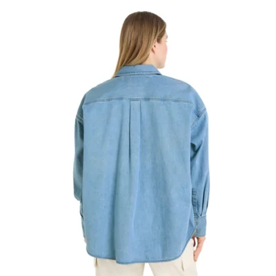 De trois quarts arrière